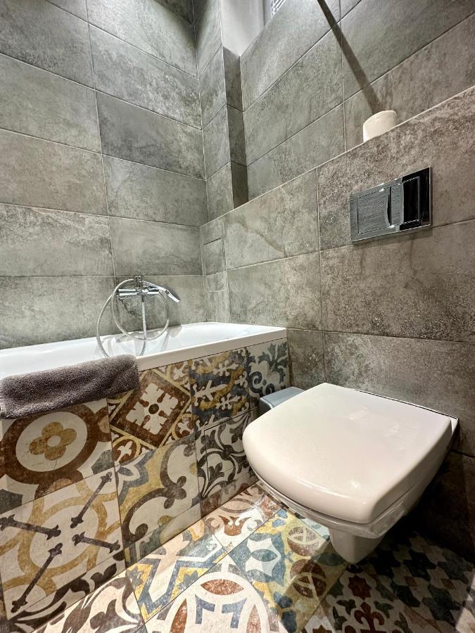Romantic Apartments - Near Opera House 11/7 إلفيف المظهر الخارجي الصورة